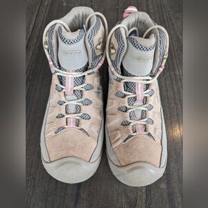 Keen women's targhee hiking boots